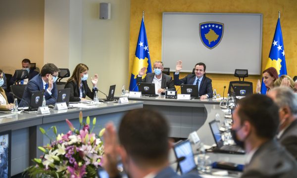 Pagat e prokurorëve dhe gjyqtarëve kthehen siç ishin para rritjes