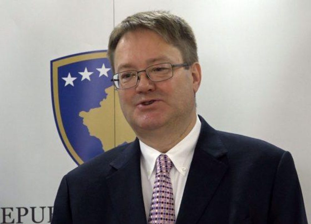 Ambasadori i Britanisë i zhgënjyer: Situata aktuale paraqet rrezik për jetën e njerëzve