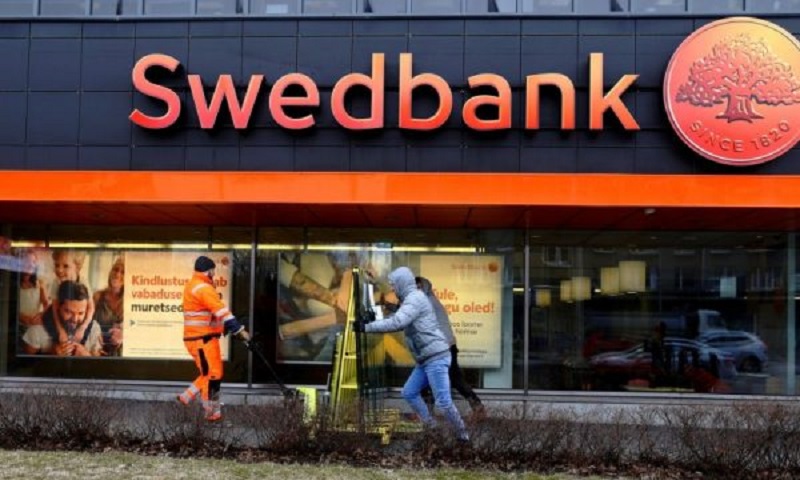 Banka suedeze flet pasi studenti kosovar u ankua se s’iu lejua transferimi i parave nga Kosova