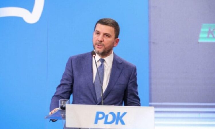 Memli Krasniqi shprehët i gatshëm ta udhëheq vendin nëse dorëhiqet Albin Kurti