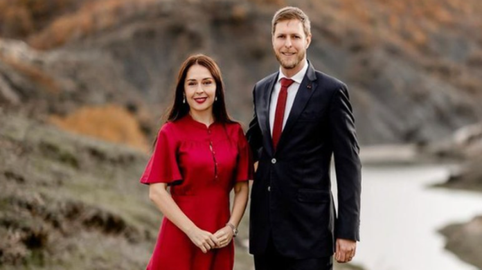 Princ Leka: Ish-vjehrri me goditi me shkelma