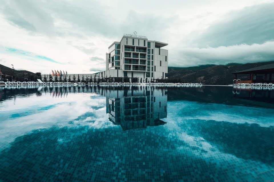 Rasti  Lakeside   vendim administrativ apo padrejtësi selektive 