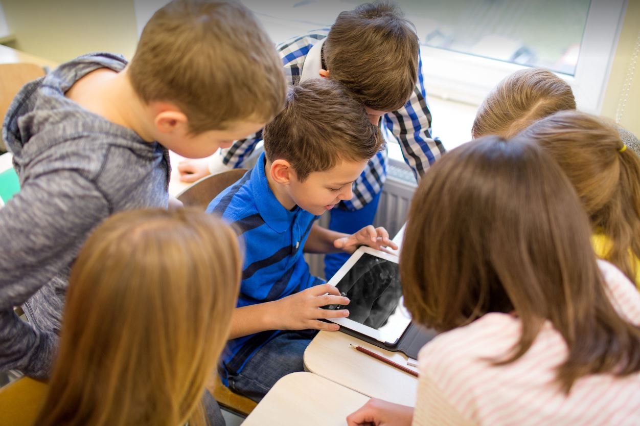 Nga 29 deri më 31 tetor  nxënësit në pushim vjetor