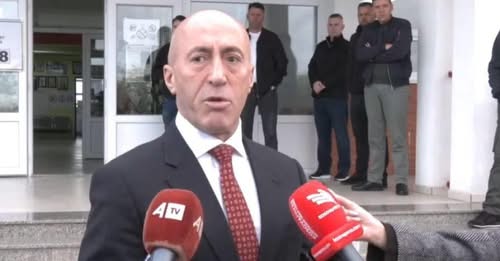 Haradinaj mbështet protestën e radhës për ish-krerët e UÇK-së: Përjetë UÇK