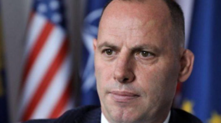 Ramiz Lladrovci reagon pas dorëheqjes së Krasniqit: Tani i ofroj përkrahje kryetarit në ardhje Bedri Hamza