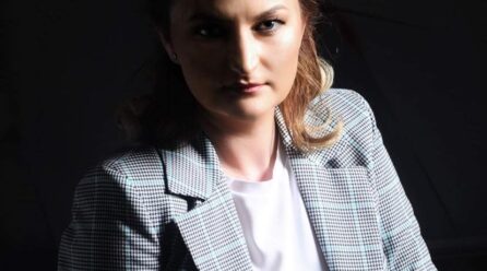 Edlira Qefalija Zeka denoncon publikisht Vedat Xhymshitin për akuza pa prova dhe lidhje të dyshimta