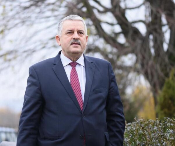 Agim Veliu u drejtohet votuesve të LDK-së: Përfshirja ime në listë nuk është favor personal