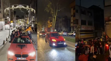 Diaspora shqiptare në Turqi feston 28 Nëntorin në rrugët e Stambollit