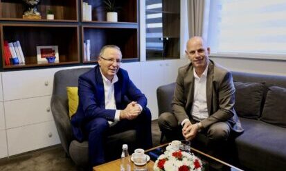 Hamza pret në takim Lladrovcin: PDK në Drenas është e bashkuar dhe gati për fitore