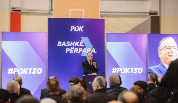 Bedri Hamza: Çmimet u rritën e rryma u shtrenjtua, por pagat mbetën të njëjta