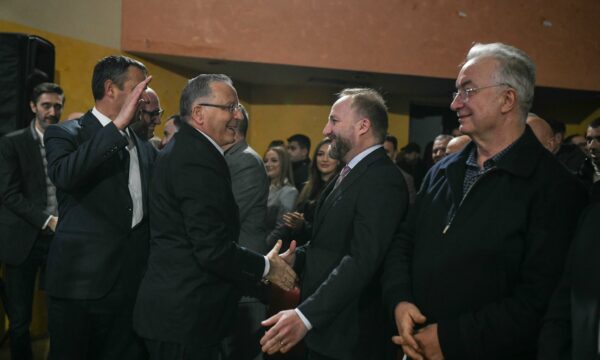 Tahiri: Vetëm bashkë mund t’i ulim çmimet ushqimore dhe të energjisë, Bedri Hamza është zgjidhja e duhur