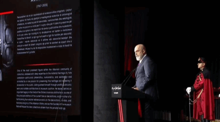 “Urdhri i Skënderbeut rilind sot”, Rama dekoron me urdhrin e lartë Artan Lamen dhe Filip Rrumbullakun