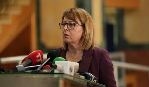 Bajrami: Glauku mbrëmë e përsëriti gënjeshtren e Kurtit se buxhetin e morën me 2.3 miliardë euro dhe e rritën në 4