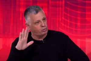 “Ka pritu me nënshkru letra”, Haradinaj kritikon Kurtin që nuk shkoi për vizitë tek katërshja e UÇK në Hagë