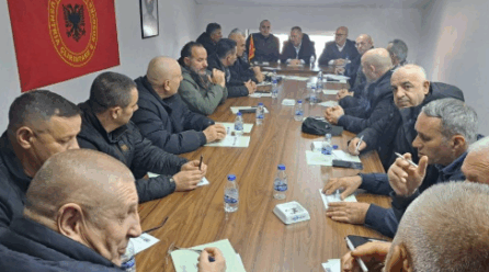 Protesta në Shkup, OVL-UÇK fillon përgatitjet: Ftojmë të gjithë shqiptarët të bashkohen