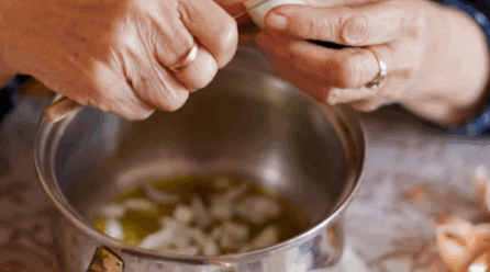 BBC: Gjyshet që shpëtuan kuzhinën shqiptare