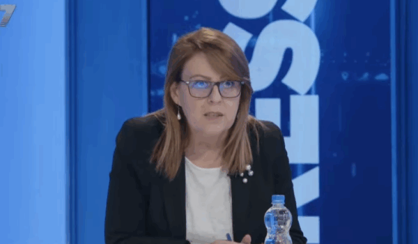 Hykmete Bajrami: Ky lloj polarizimi nuk ka ndodh asnjëherë – Ekonomisë së Kosovës i mungojnë 2 miliardë euro