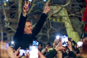 Media gjermane ARD: Kurti triumfon befasisht bindshëm, falë vizitorëve mërgimtarë