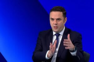 Abdixhiku: Kurti na thoshte ‘ju do Vuçiqi juve’ e tani çon ftesë, pa pikë marre, nuk s’kuqen…