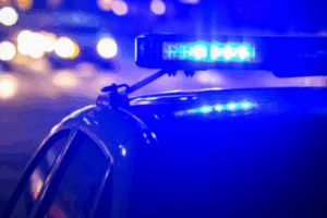 Policia arreston tre persona për grabitje në Prizren, i katërti në kërkim