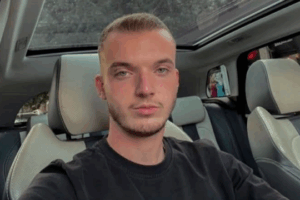 Sot varroset Endrit Lajqi, i riu që u gjet i vdekur në një vilë në Pejë, në rrethana dhe shkaqe ende të paqarta