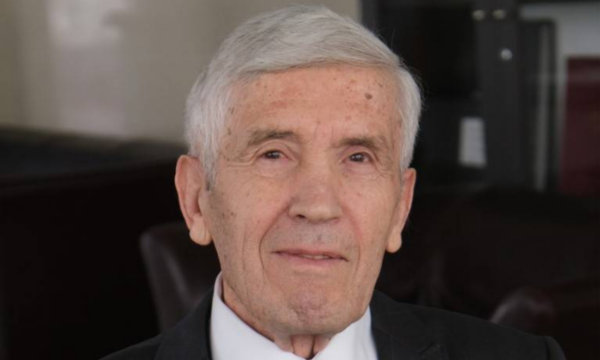 “Në vitin 1985 Daci u bë anëtar i Shoqatës Amerikane të Kimistëve”, ASHAK shkruan për jetën dhe arritjet akademike të tij