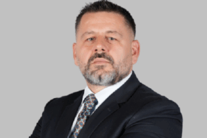 Ministria e Kulturës reagon për zgjedhjen e Bekë Berishës në krye të KB Prishtina: Të shmanget konflikti i interesit, 30 ditë kohë