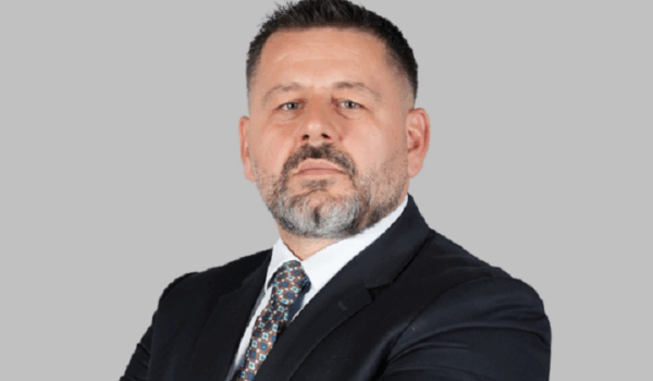 Ministria e Kulturës reagon për zgjedhjen e Bekë Berishës në krye të KB Prishtina: Të shmanget konflikti i interesit, 30 ditë kohë