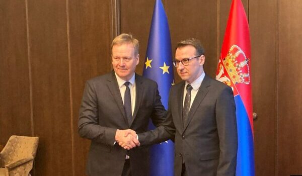 Petkoviq i thotë Sorensenit se përparimi në dialogun me Kosovën “kushtëzohet” me Asociacionin