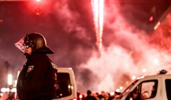 Festimet e Vitit të Ri përfundojnë me tragjedi në Gjermani, 2 të rinj vdesin, disa të tjerë humbin gjymtyrët