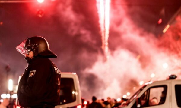Festimet e Vitit të Ri përfundojnë me tragjedi në Gjermani, 2 të rinj vdesin, disa të tjerë humbin gjymtyrët