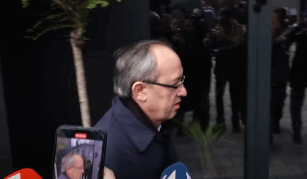 LDK në takim pas zgjedhjeve të 28 dhjetorit, Hoti s’iu përgjigjet gazetarëve