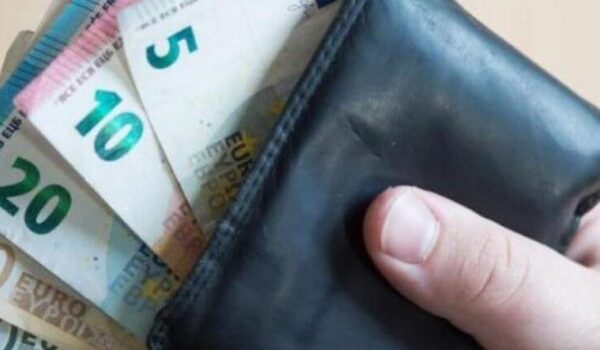 Ministria e Financave me njoftim për pagën minimale në sektorin privat