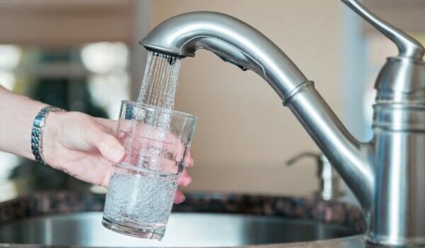 IKSHPK del me njoftim, tregon në cilat rajone ka ndryshime të situatës me cilësinë e ujit pas vërshimeve