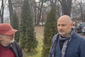 Intervistë tronditëse: Dëshmitari flet për rolin e pretenduar të Vuçiqit dhe Sheshelit në “Sarajeva Safari”