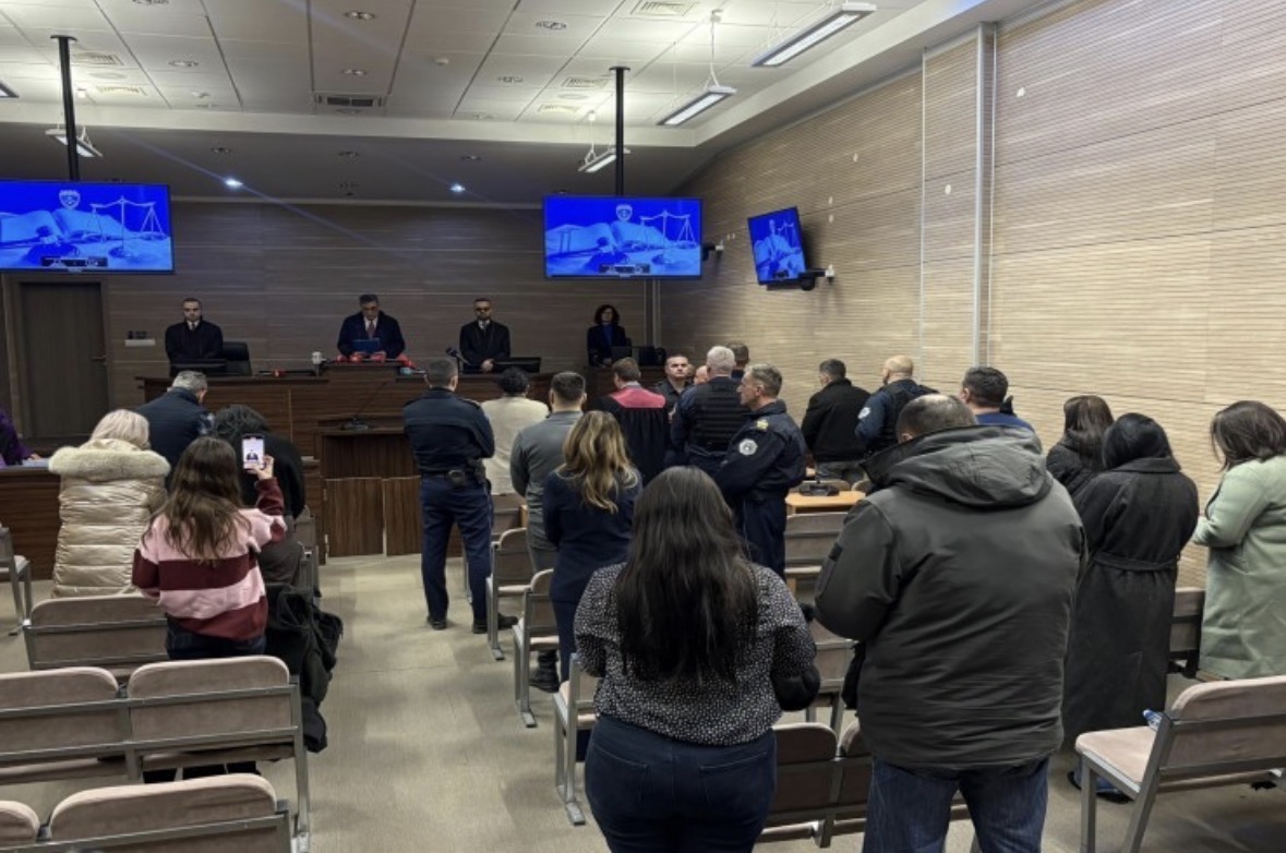 Dënohet me 12 vjet e 6 muaj burgim Sërgjan Lazoviq për krime lufte