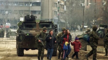 Kurti kujton masakren e vitit 2000 në Mitrovicë