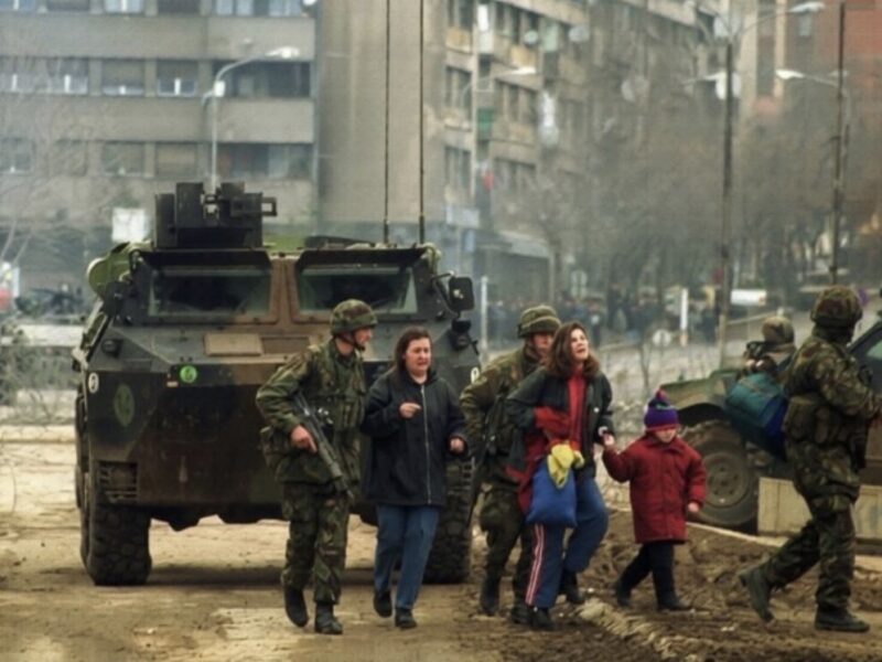 Kurti kujton masakren e vitit 2000 në Mitrovicë