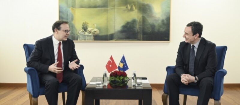 Kurti priti ne takim ambasadorin turk