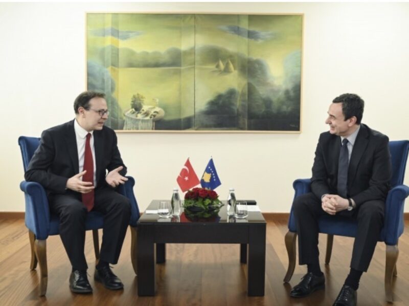 Kurti priti ne takim ambasadorin turk