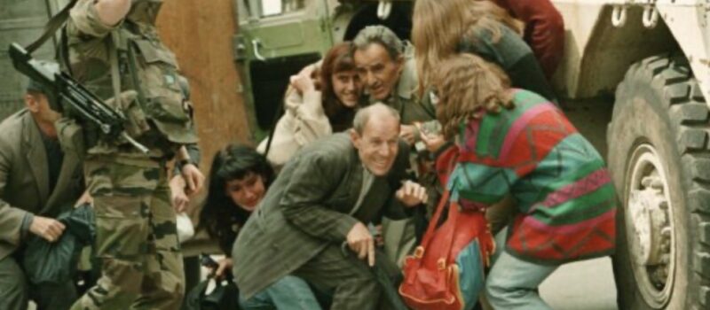 Dyshime tronditëse nga lufta në Bosnje: Milano po heton një burrë për pjesëmarrje në “Sarajevo Safari”