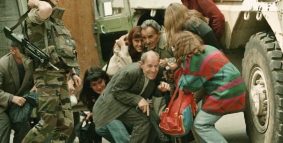 Dyshime tronditëse nga lufta në Bosnje: Milano po heton një burrë për pjesëmarrje në “Sarajevo Safari”