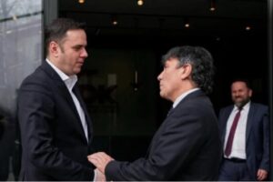 Ambasadori italian e uron Abdixhikun që u rikonfirmua në krye të LDK, diskutime edhe për urgjencën e formimit të institucioneve