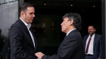 Ambasadori italian e uron Abdixhikun që u rikonfirmua në krye të LDK, diskutime edhe për urgjencën e formimit të institucioneve
