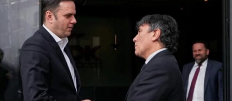 Ambasadori italian e uron Abdixhikun që u rikonfirmua në krye të LDK, diskutime edhe për urgjencën e formimit të institucioneve