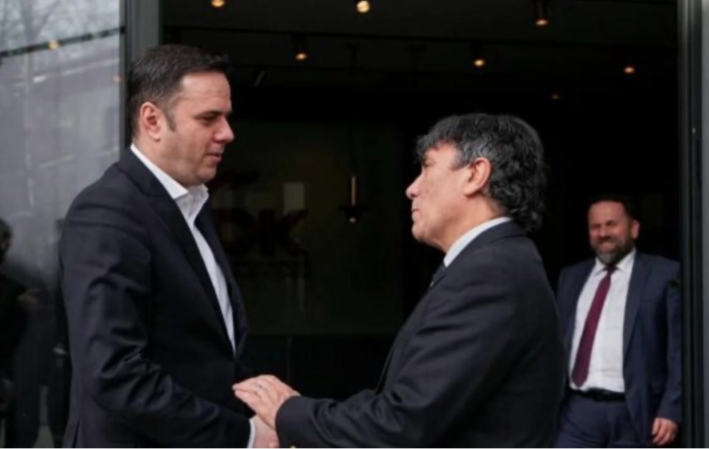 Ambasadori italian e uron Abdixhikun që u rikonfirmua në krye të LDK, diskutime edhe për urgjencën e formimit të institucioneve