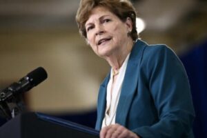 Dodik në SHBA, senatorja Shaheen kërkon t’i kthehen sanksionet