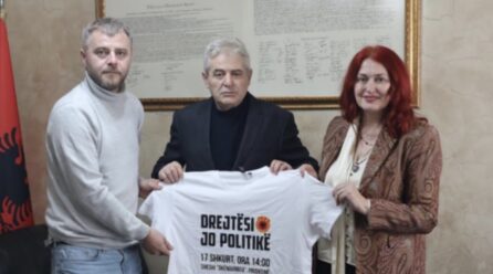 Platforma “Liria ka Emër” në RMV merr mbështetjen e Ali Ahmetit për Marshin “Drejtësi, jo politikë