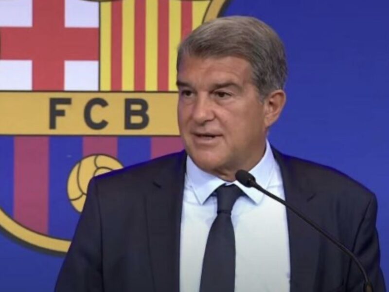 Dorëhiqet Presidenti i Barcelonës