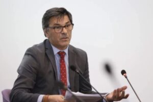 Kryeziu: VV për muaj të tërë bllokoi për Listën Serbe, ndërsa sot pa asnjë kusht pranoi